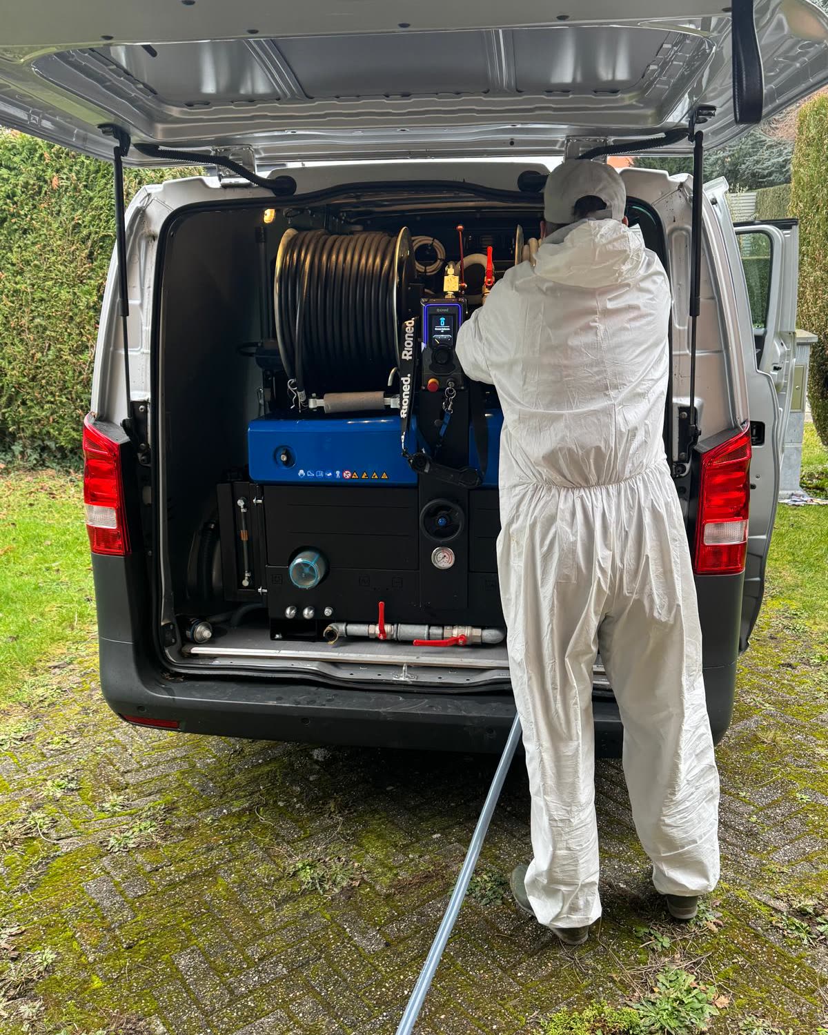 Rioned UrbanJet high-pressure machine built into the back of the van.